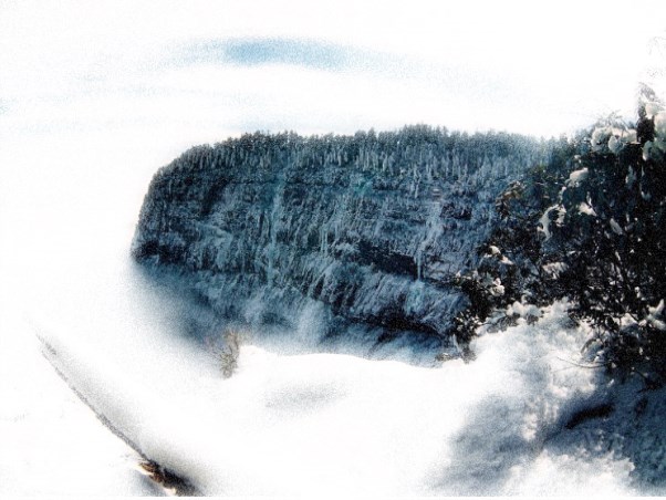 瓦屋山s.jpg