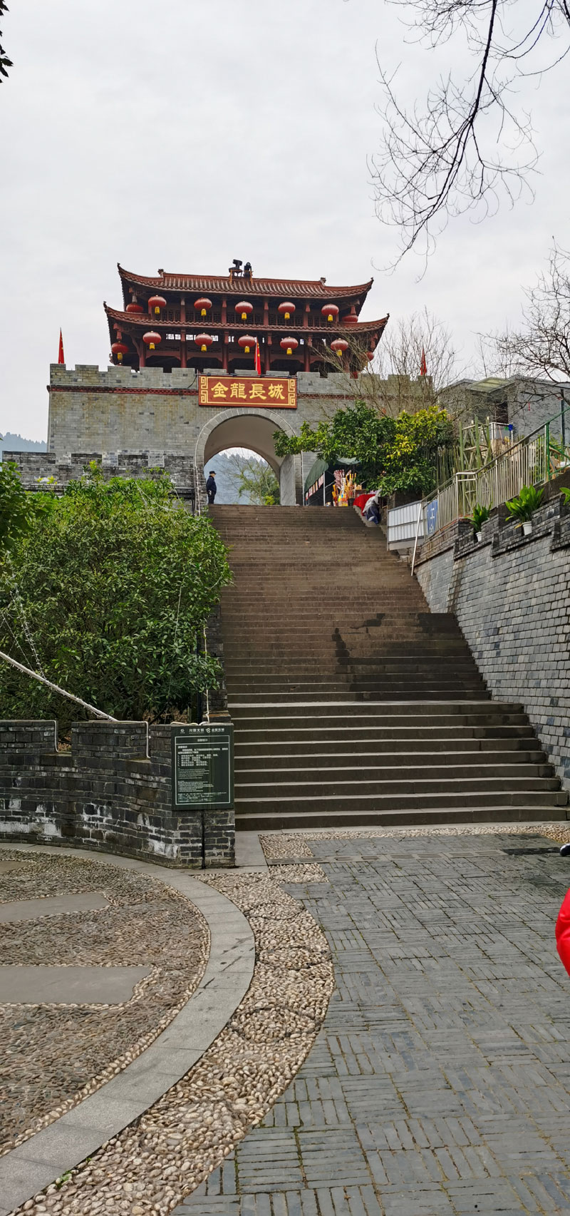 成都金龙长城要门票吗？金龙长城有多长？