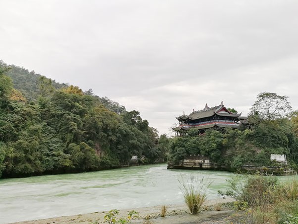 都江堰.jpg